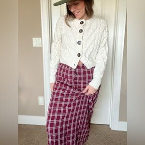 Mod ref western Plaid Burgundy Skirt. Size medium.